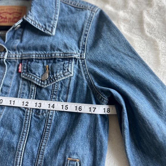 Def Leppard Womans Denim Jacket size MED - Picture 3 of 5